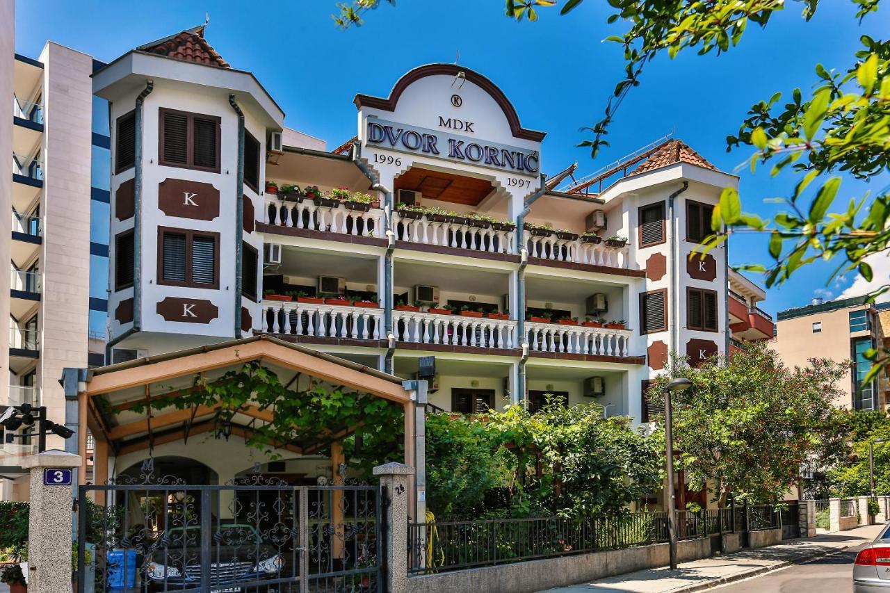 Villa Dvor Kornic Budva Bagian luar foto